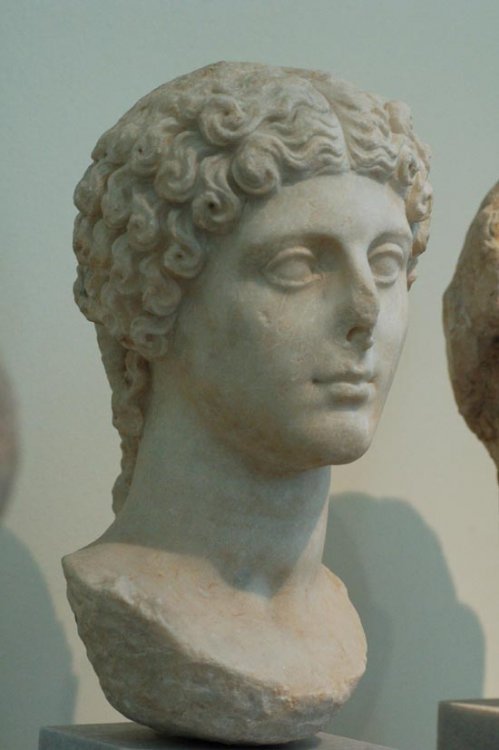 1athen-agrippina-n (1).jpg