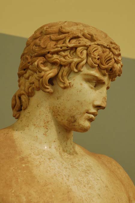 1delphi-antinous.jpg