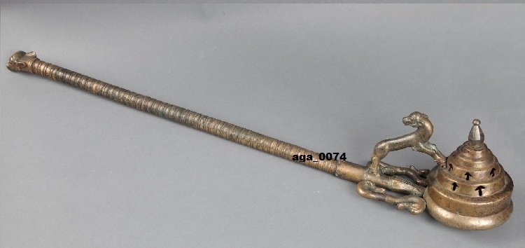 İkiztepe Tümülüsü buluntuları, bronz tütsü kabı.jpg